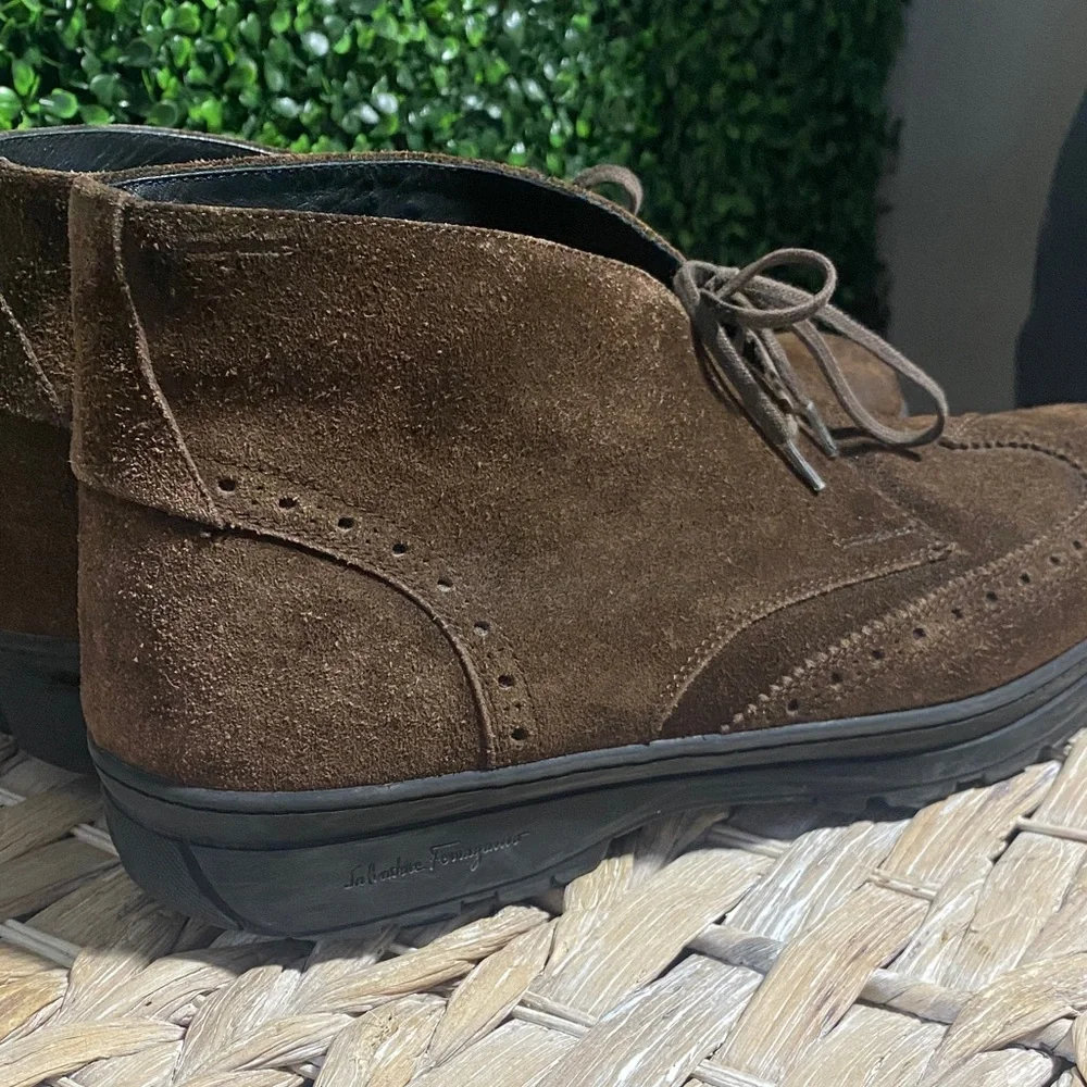 Salvatore Ferragamo Men's Brown Suede Lace-Up Oxford